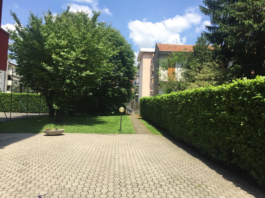 Bnbook Bilo Malpensa Gallarate Exterior foto